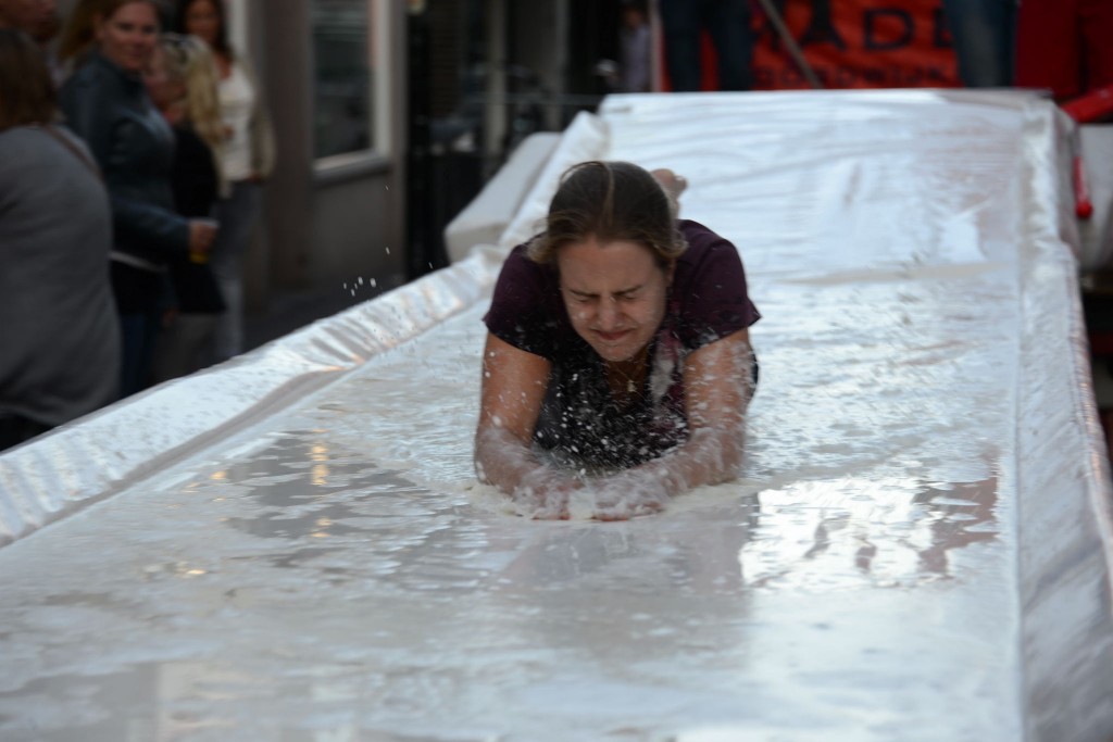 ../Images/Donderdag kermis 369.jpg